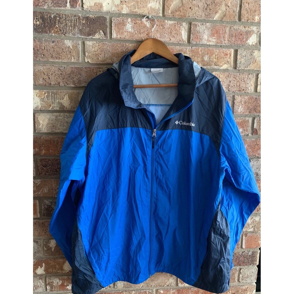 Men’s Columbia windbreaker